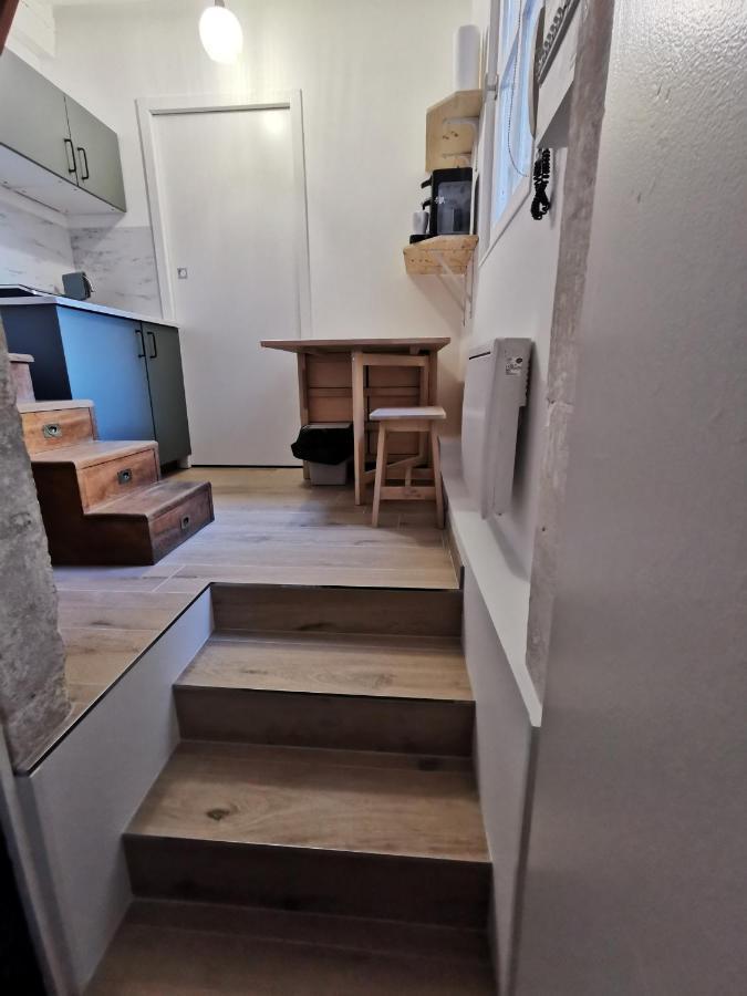 Studio En Duplex Dans Un Hotel Particulier Caen Exterior foto